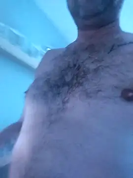 Snapshot of juandi21cm chatting on October 31, 8:18 am juandi21cm online show from October 31, 8:18 am