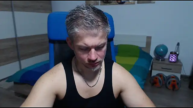 Snapshot of RobbyShawz chatting on October 5, 10:41 am RobbyShawz online show from October 5, 10:41 am