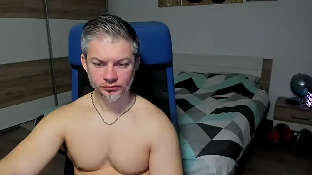 Snapshot of RobbyShawz chatting on January 27, 5:36 am RobbyShawz online show from January 27, 5:36 am