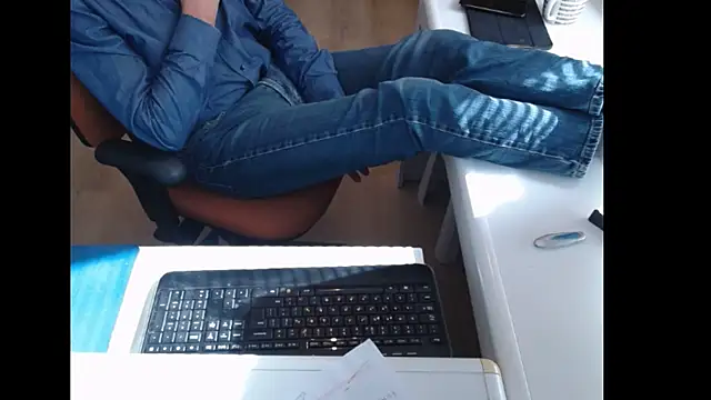 Snapshot of dutchpornking chatting on September 19, 11:43 am dutchpornking online show from September 19, 11:43 am