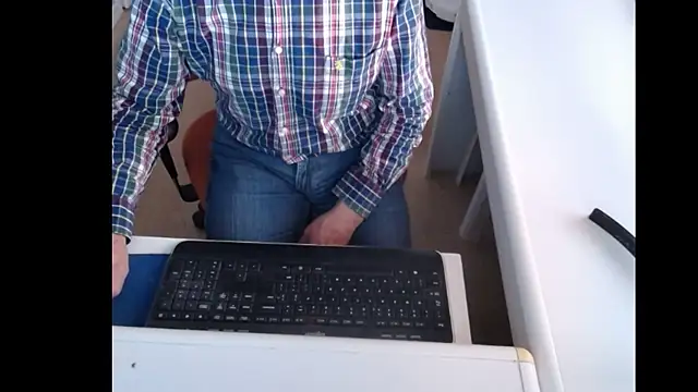 Snapshot of dutchpornking chatting on January 13, 7:54 am dutchpornking online show from January 13, 7:54 am