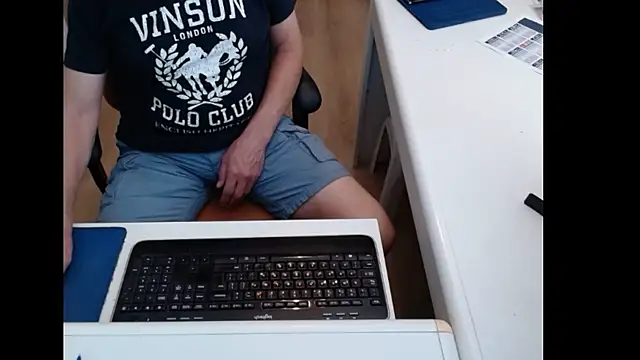 dutchpornking online show from June 19, 11:15 am