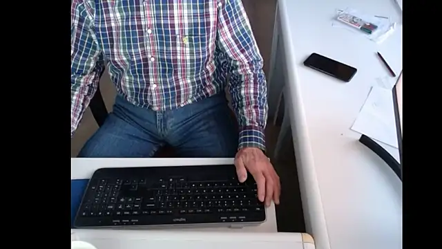 Snapshot of dutchpornking chatting on December 12, 8:03 am dutchpornking online show from December 12, 8:03 am