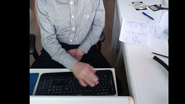 Snapshot of dutchpornking chatting on December 26, 8:18 am dutchpornking online show from December 26, 8:18 am