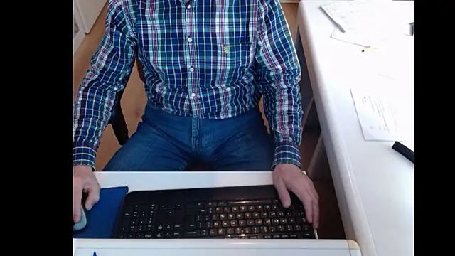 Snapshot of dutchpornking chatting on February 2, 9:19 am dutchpornking online show from February 2, 9:19 am
