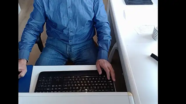 Snapshot of dutchpornking chatting on October 14, 8:10 am dutchpornking online show from October 14, 8:10 am