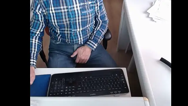 Snapshot of dutchpornking chatting on January 20, 8:41 am dutchpornking online show from January 20, 8:41 am