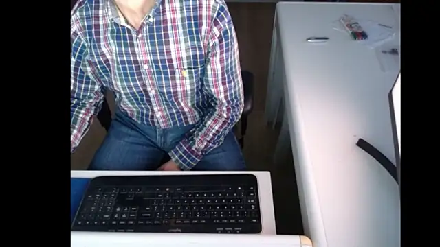 Snapshot of dutchpornking chatting on December 14, 7:51 am dutchpornking online show from December 14, 7:51 am