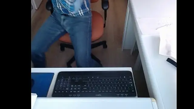 Snapshot of dutchpornking chatting on January 3, 8:21 am dutchpornking online show from January 3, 8:21 am