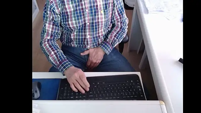 Snapshot of dutchpornking chatting on January 14, 7:59 am dutchpornking online show from January 14, 7:59 am