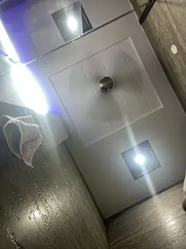 luciferdxm5 online show from April 25, 9:56 pm