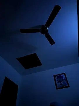 luciferdxm5 online show from December 23, 4:21 am