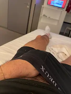 Zacaria25 online show from January 13, 8:46 pm