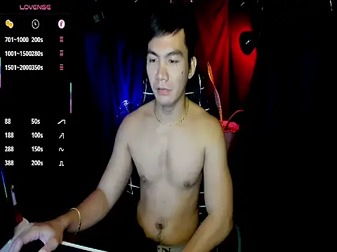 000batman000 online show from March 2, 11:28 am