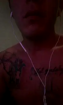 Snapshot of landy20cm chatting on December 3, 8:36 am landy20cm online show from December 3, 8:36 am