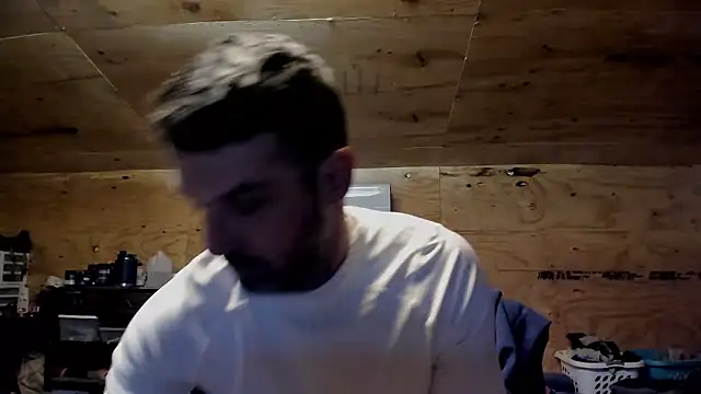 Snapshot of Kenny_Kyle chatting on December 6, 11:14 pm Kenny Kyle online show from December 6, 11:14 pm