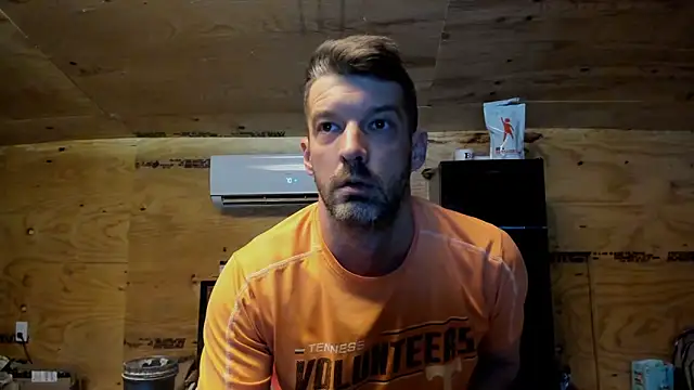 Snapshot of Kenny_Kyle chatting on October 25, 12:45 am Kenny Kyle online show from October 25, 12:45 am