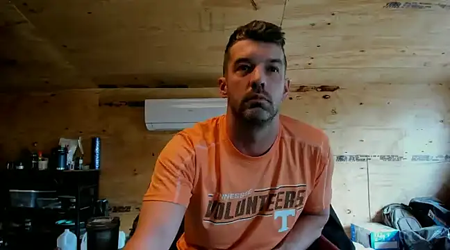 Snapshot of Kenny_Kyle chatting on February 9, 3:01 pm Kenny Kyle online show from February 9, 3:01 pm