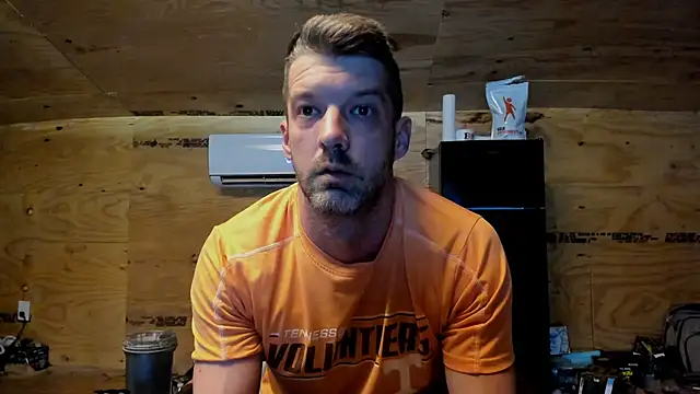 Snapshot of Kenny_Kyle chatting on September 16, 12:23 am Kenny Kyle online show from September 16, 12:23 am