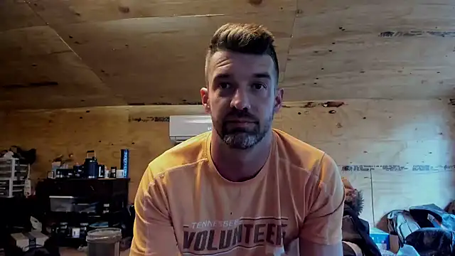 Snapshot of Kenny_Kyle chatting on December 29, 5:22 pm Kenny Kyle online show from December 29, 5:22 pm