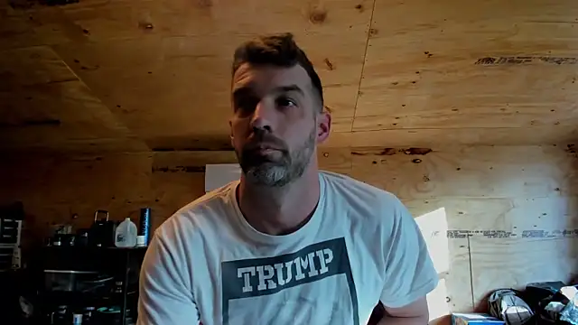 Snapshot of Kenny_Kyle chatting on December 18, 2:49 pm Kenny Kyle online show from December 18, 2:49 pm