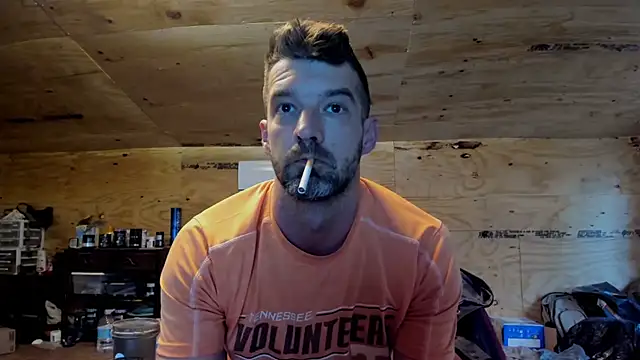 Snapshot of Kenny_Kyle chatting on January 1, 2:20 pm Kenny Kyle online show from January 1, 2:20 pm