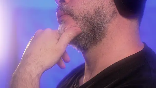 Sanders White online show from October 27, 3:31 am