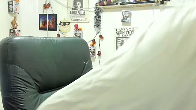 ney 22 online show from October 18, 2:22 pm