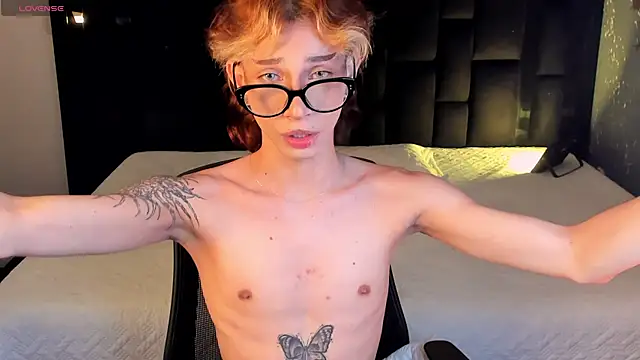 AndyWiilliams online show from October 22, 9:51 pm