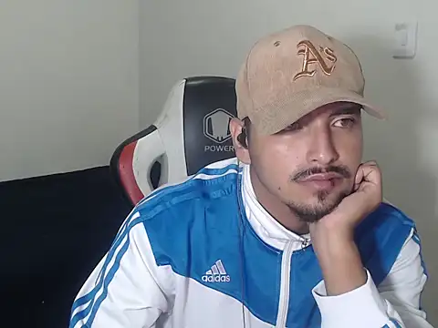 kylian 07 online show from May 7, 2:44 am