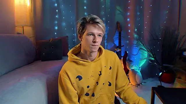 Breston Sweet online show from March 29, 7:25 pm