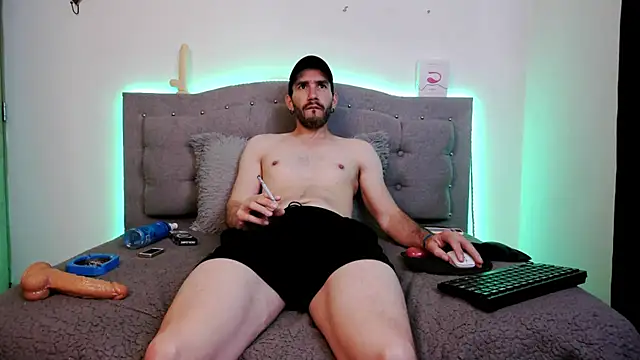Snapshot of Danny_hot_fun chatting on March 9, 4:05 am Danny hot fun online show from March 9, 4:05 am