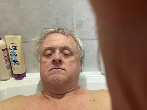 Snapshot of bigbadjon69 chatting on February 15, 1:16 pm bigbadjon69 online show from February 15, 1:16 pm