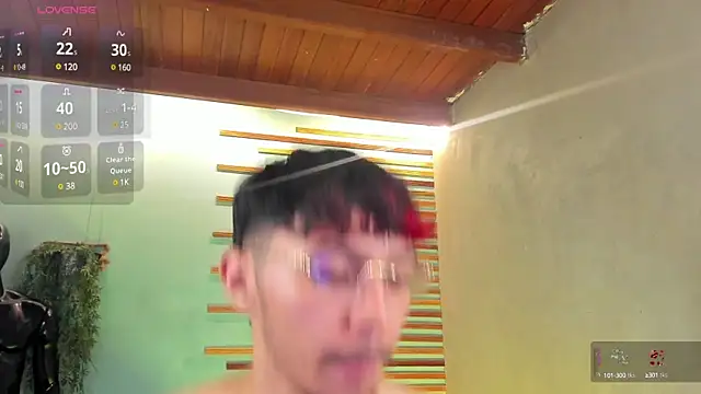 2tommy greg online show from December 10, 7:32 pm