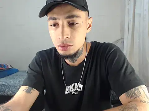emiliano hottt online show from March 8, 5:36 am