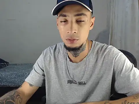 emiliano hottt online show from March 9, 3:34 am