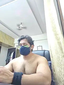 kaizercool1 online show from May 5, 5:57 pm