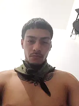alextheo77 online show from December 10, 3:41 am