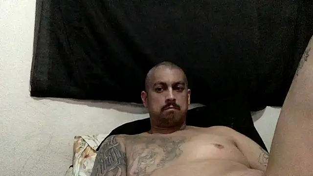 Snapshot of Vision1285 chatting on January 20, 3:48 am Vision1285 online show from January 20, 3:48 am