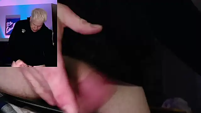 Snarfle82 online show from November 13, 12:59 am