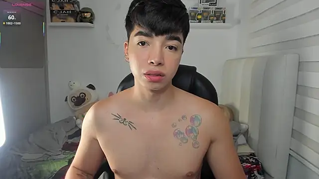 santy7v7 online show from April 23, 1:35 pm