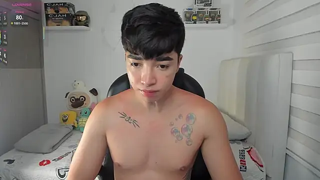 santy7v7 online show from April 28, 1:38 pm