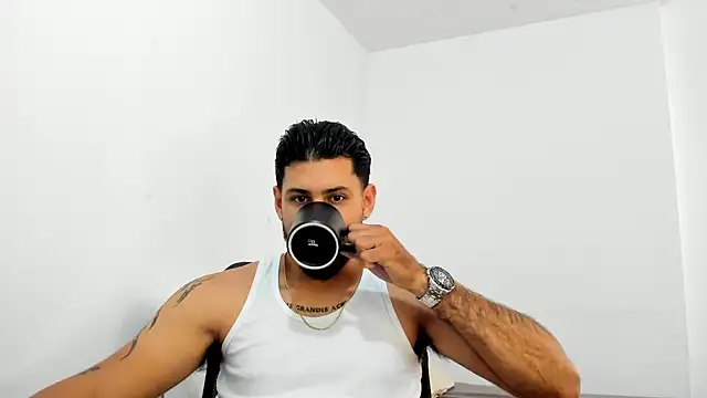 Justyn Torres online show from October 20, 4:00 pm