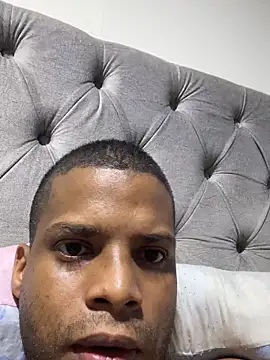 XWillianSmithX online show from February 8, 7:03 am