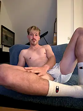 Snapshot of creampieboytim chatting on October 8, 6:12 pm creampieboytim online show from October 8, 6:12 pm