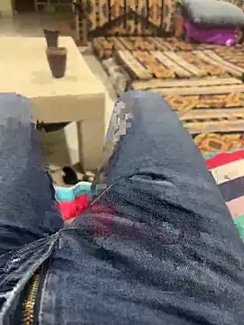 MAHKE12 online show from November 22, 2:49 pm