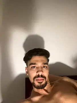 Snapshot of Hermanooooooo chatting on December 3, 2:45 am Hermanooooooo online show from December 3, 2:45 am
