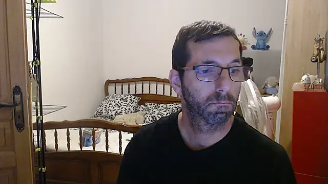 Snapshot of steph19x5 chatting on October 29, 10:40 am steph19x5 online show from October 29, 10:40 am