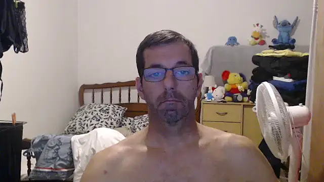 Snapshot of steph19x5 chatting on October 20, 7:34 am steph19x5 online show from October 20, 7:34 am