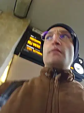 Snapshot of enricso chatting on February 14, 12:47 pm enricso online show from February 14, 12:47 pm